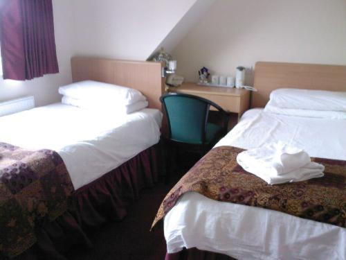Heath Lodge Hotel Nr Nec Bickenhill Room photo